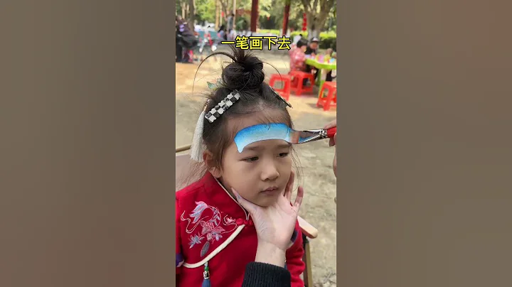 孩子的笑容就是这么天真无邪！为她们画彩绘画，我每天都沈浸在开心中#儿童彩绘#脸部彩绘#彩绘艺术#台湾彩绘 - 天天要闻