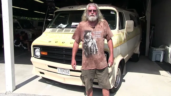 STARDUST! 1974 Custom Dodge Van with Ray Beebe.