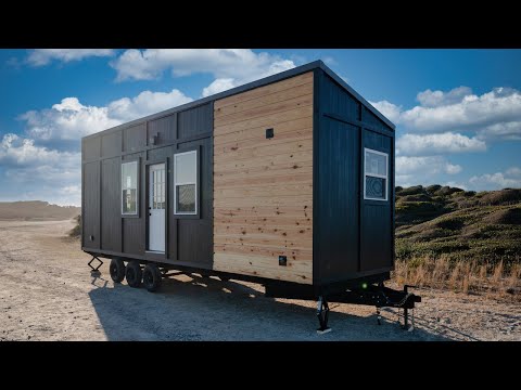 Tour our 28ft Model Tiny