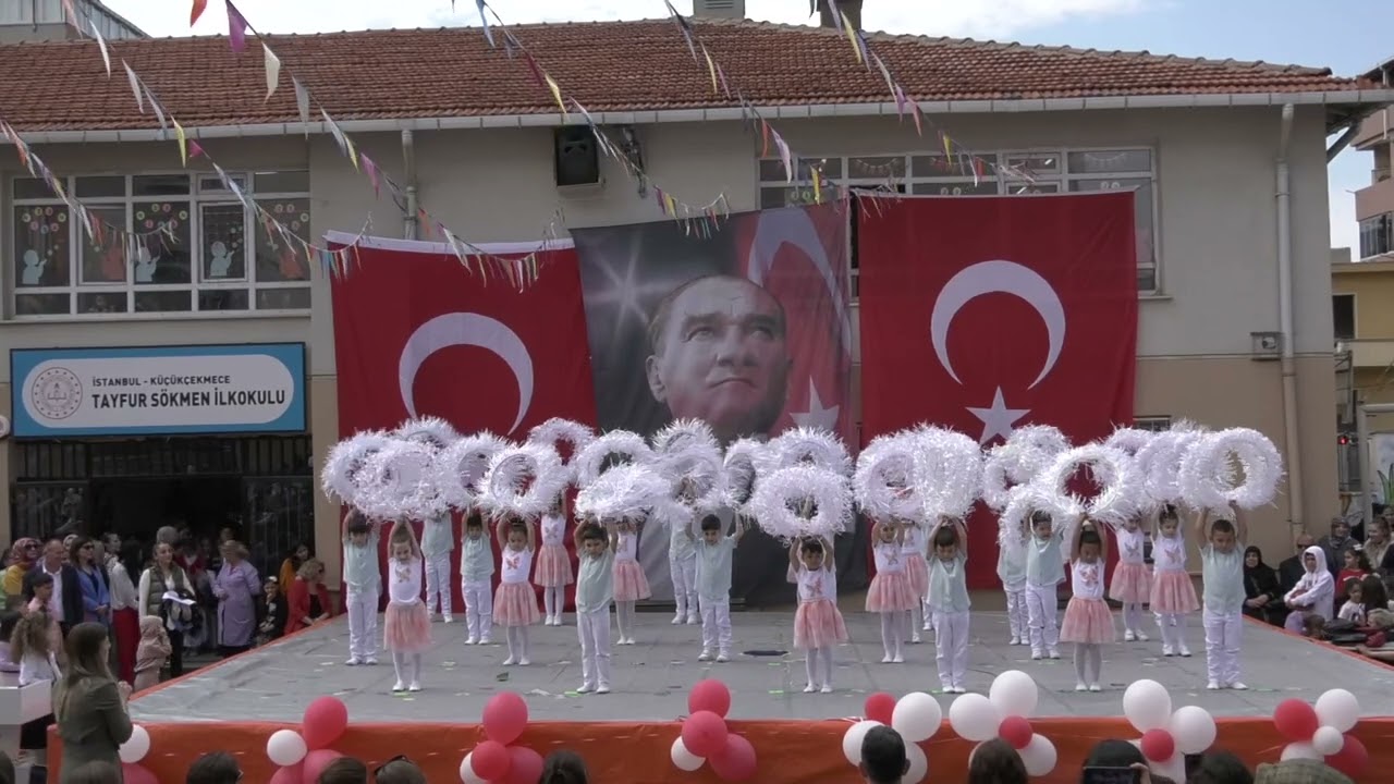 ANASINIFI D ŞUBEMİZİN 23 NİSAN GÖSTERİSİ