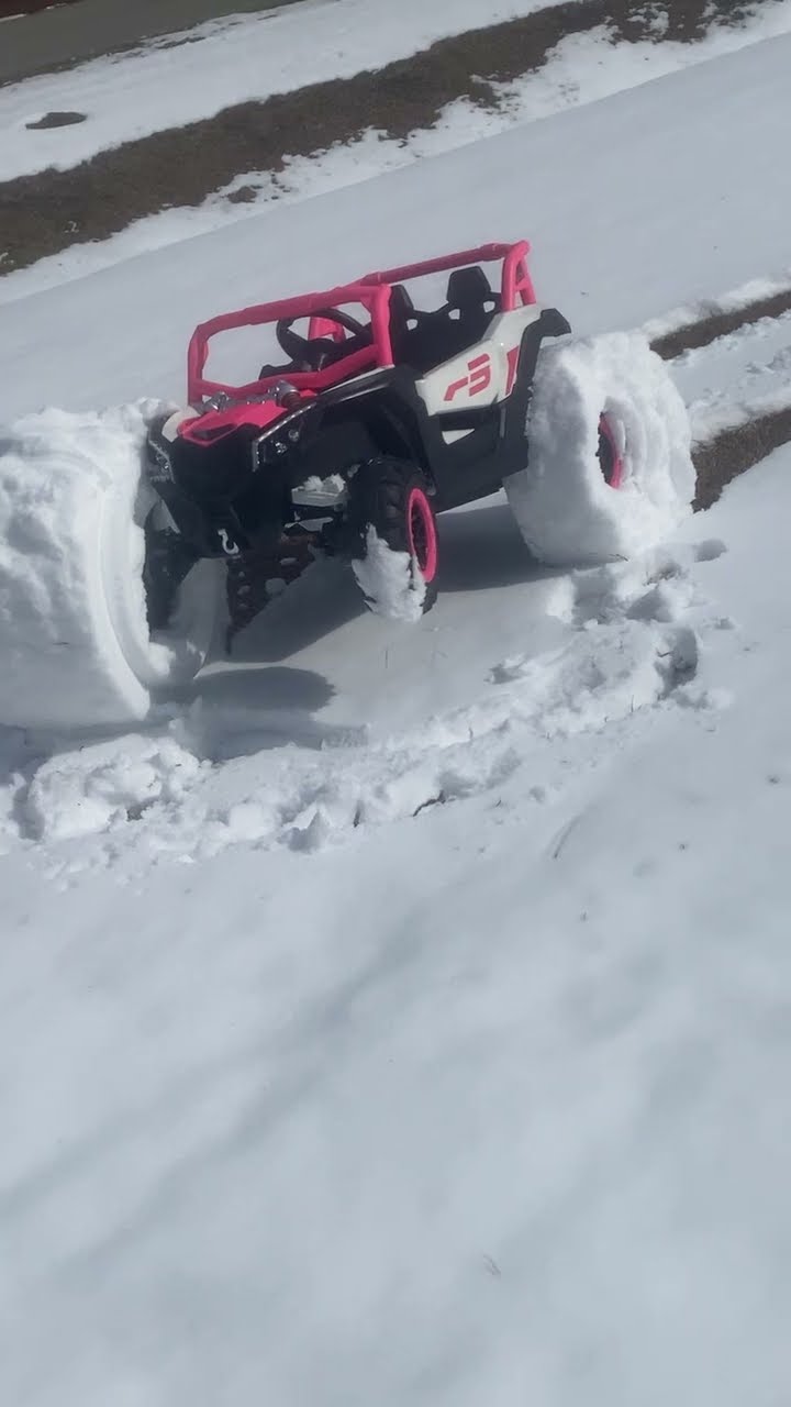 Using Snow to Make Monster Truck Wheels || ViralHog