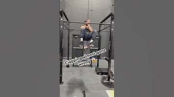 Clapping pull ups is spicy 🥵        #hiphop #gym #pullups #shorts #youtubeshorts