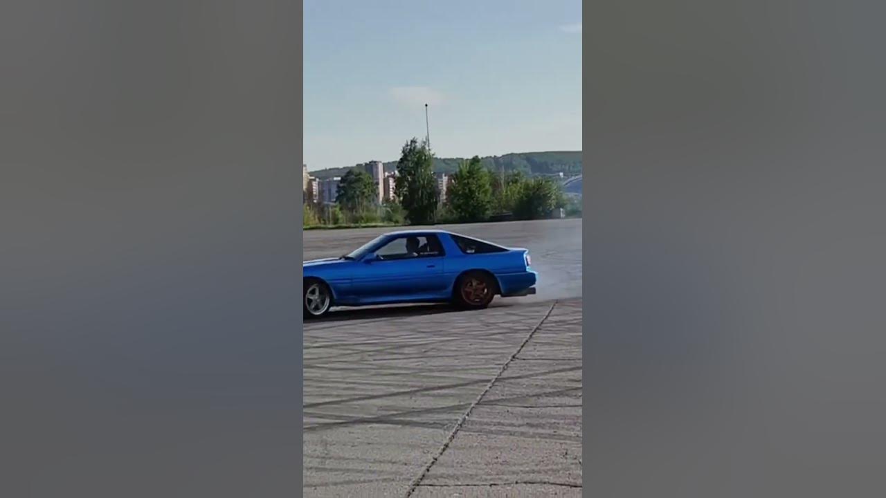 Дрифт на Supra 70