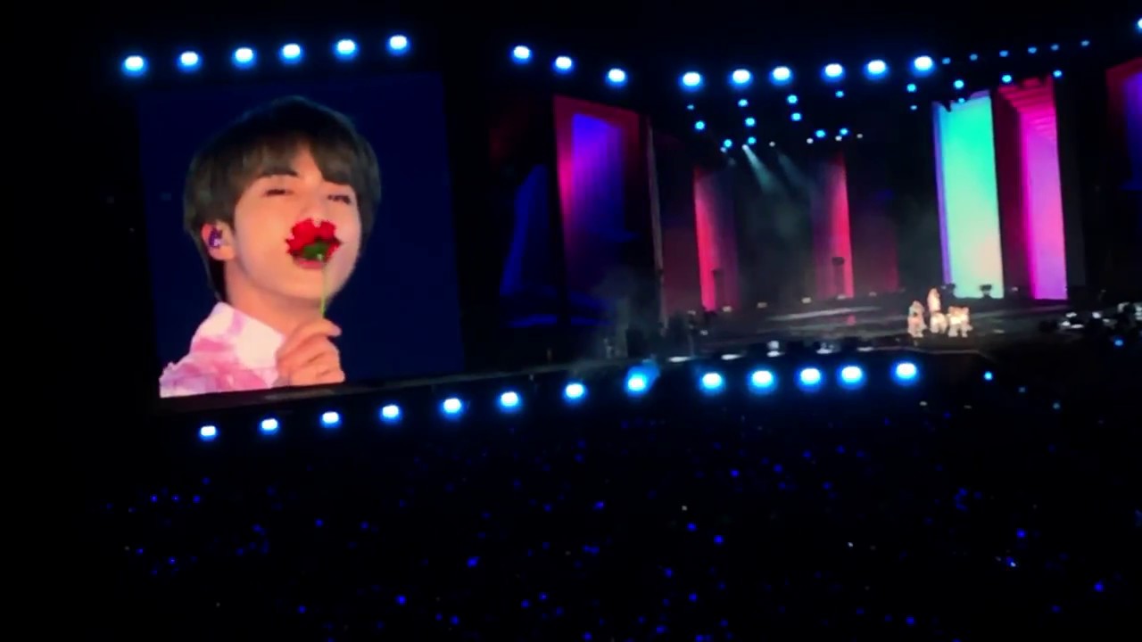 Boy with Luv (BTS) @ Rose Bowl Day 1 05/04/19
