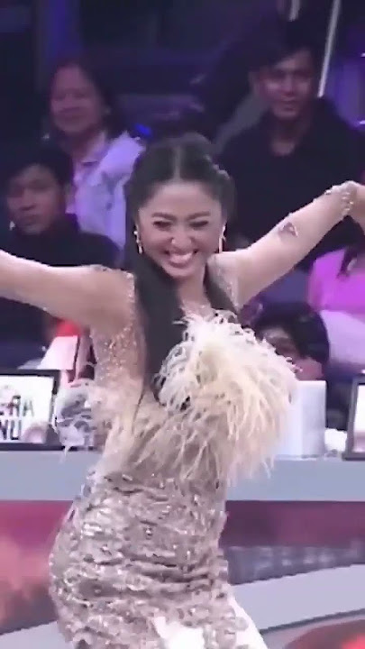 dua ratu goyang di adu ( Zaskia gotik vs Dewi persik ) #shorts