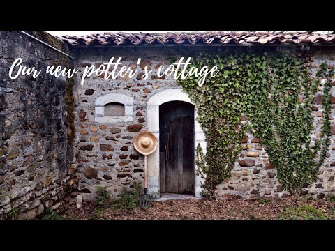 XXIII | Potter's cottage | Visit a French market in Saint-Girons | Château Montespan