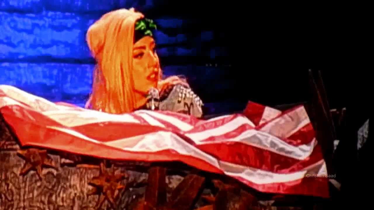 Lady Gaga calls a fan + 