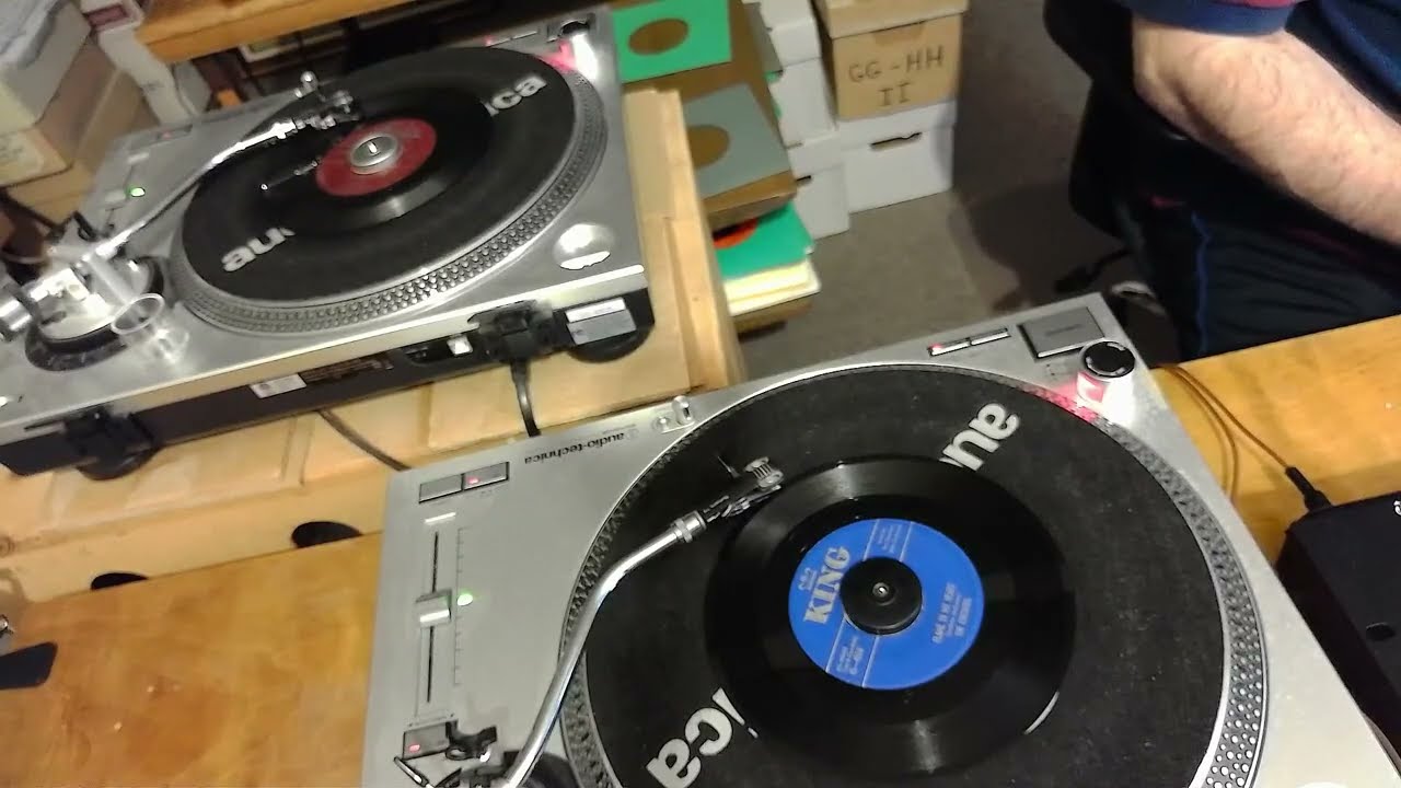 JohnnyG's Vinyltreasure Show LIVE 6-14-2025 Playing 50s & 60s