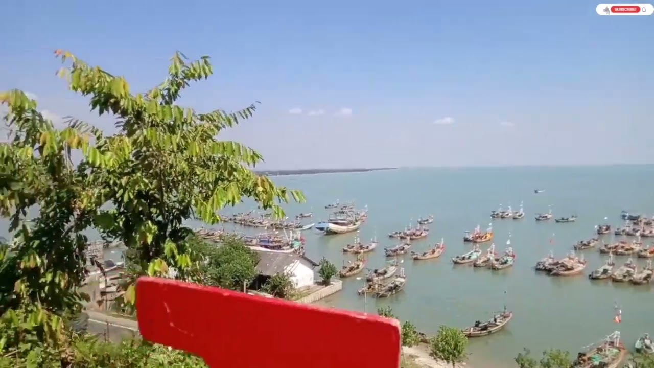 BERKUNJUNG KE WISATA WATU LAYAR DESA BONANG LASEM REMBANG.