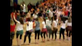 Class of 2013 (Juniors) Airband: Aladdin