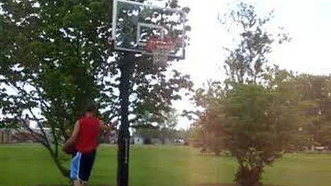 totally frikin awesome basketball video with Evan ...