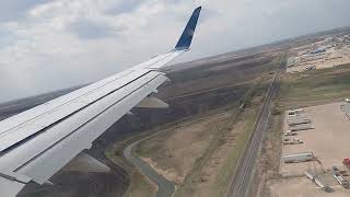 Delta Connection 3823 - Winnipeg (YWG) - Arrivial - Embraer E175LR
