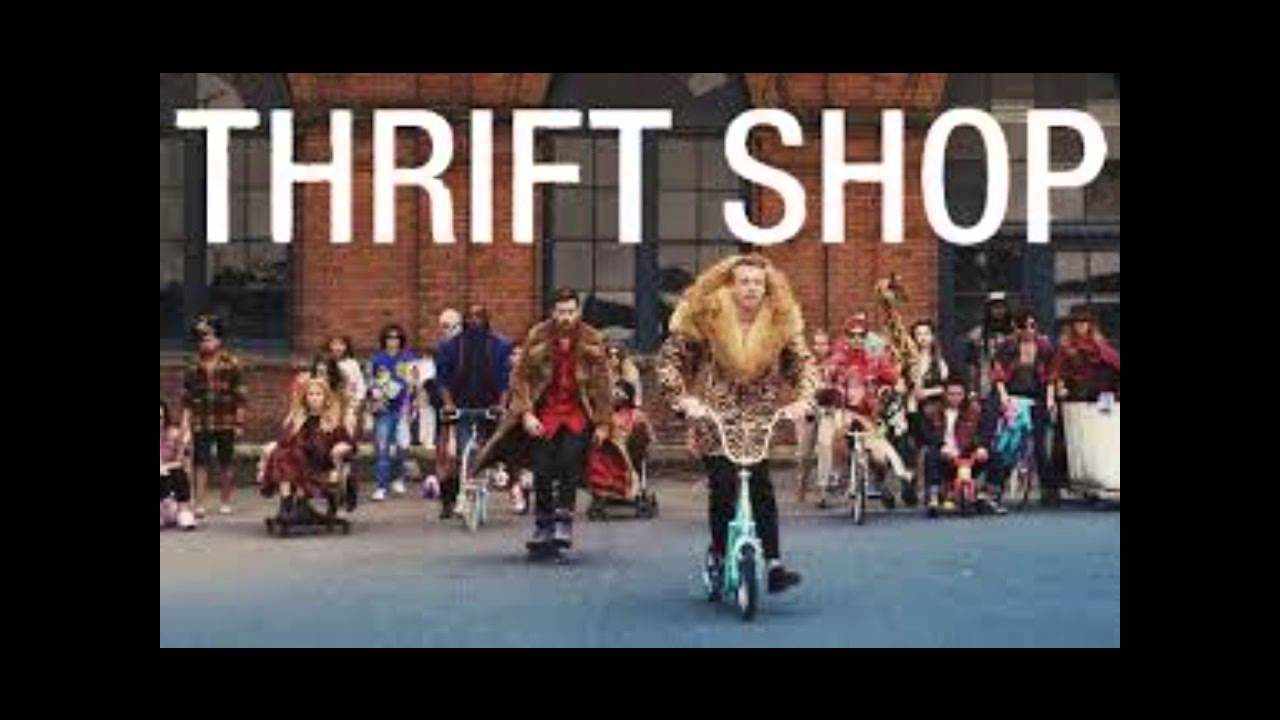 Sleduj Macklemore- Thrift Shop Ft. Wanz na YouTube