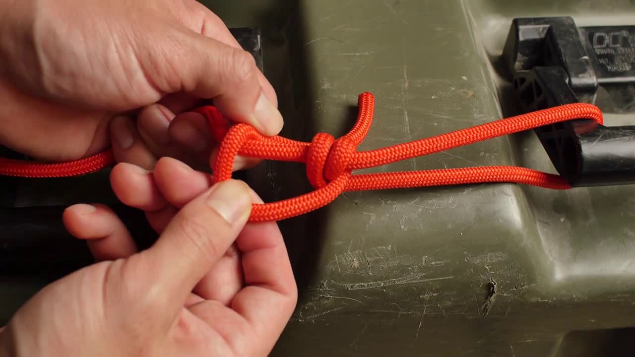 How to tie Taut Line Hitch Knot YouTube
