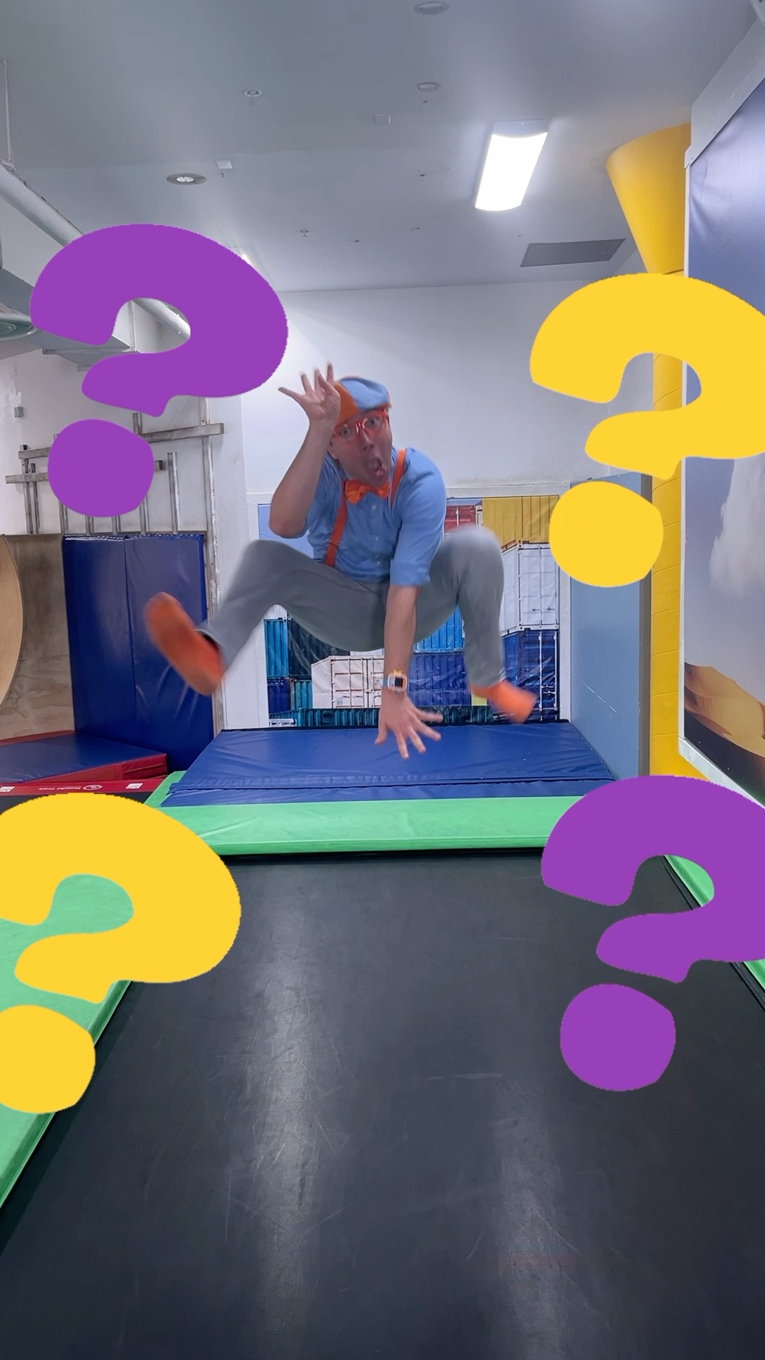 GUESS THE SHAPE⭐ ? ?Trampoline Challenge! #blippi #shorts