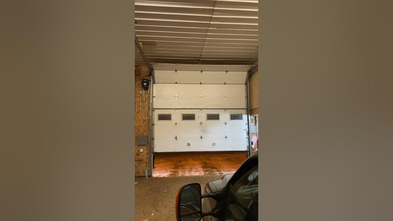 Raynor Control Hoist 2.0 Door Opener - YouTube