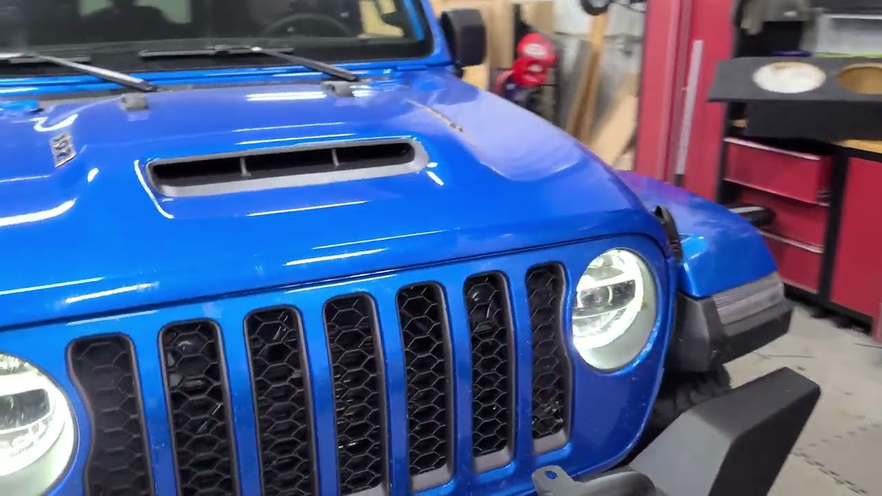 2021 Jeep Wrangler JLU Rubicon 392 Bumpers & Custom Lighting Stage 1 -  YouTube