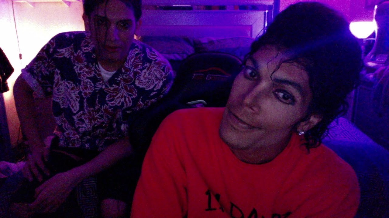 Groovy Stream : Sup With Aaron Carter?