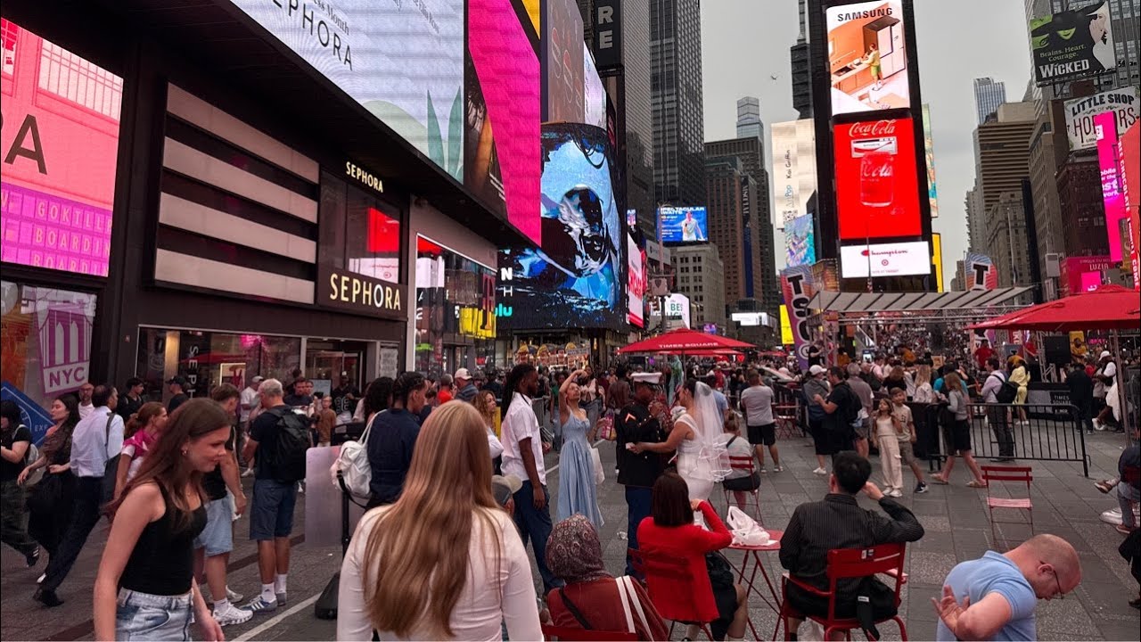 New York City: Manhattan Times Square | Lower Manhattan Live