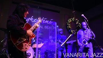 Blake Aaron doing Sleigh Ride.