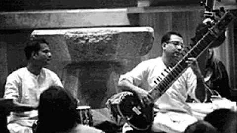 Pt Nikhil Banerjee -  Raga Puriya Dhaneshri