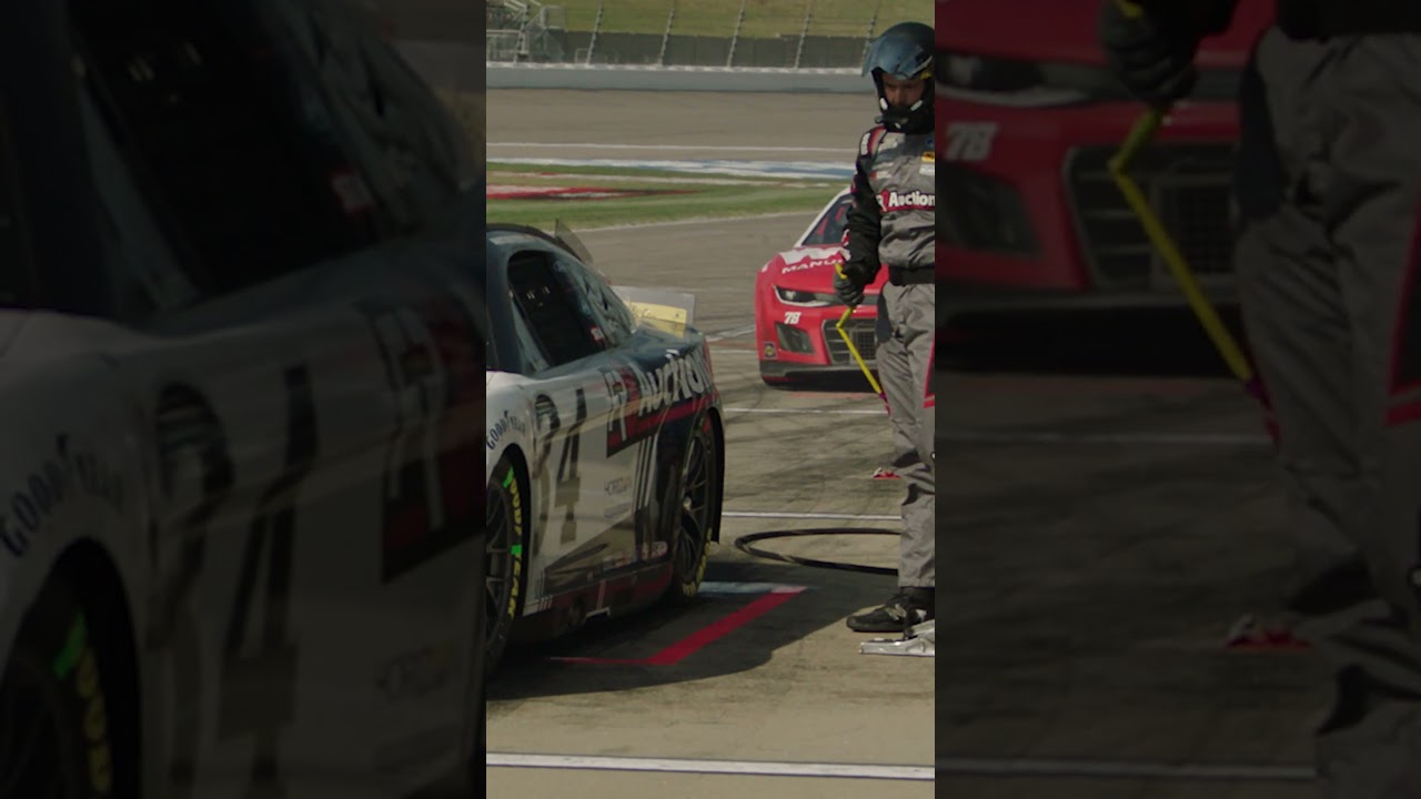 Pit crew explained: Jackman #nascar #MXwear