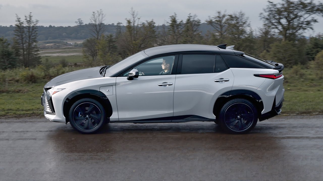 Lexus RZ 550e Driving