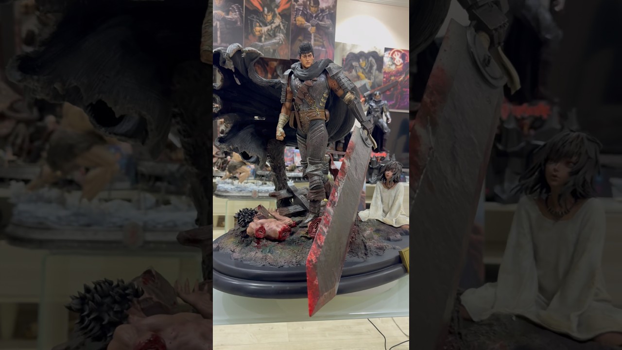 Berserk - Guts & Casca Statue