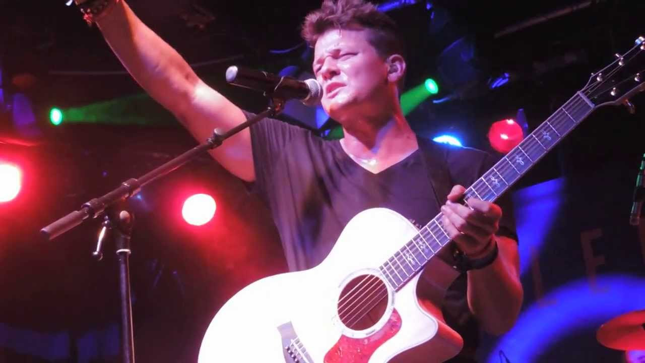 Tyler Ward   Somewhere With You Cover Live in Nuremberg 103013