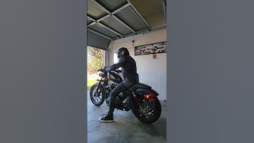 Thumbnail of Harley Davidson Iron 883 Sportster Start-up