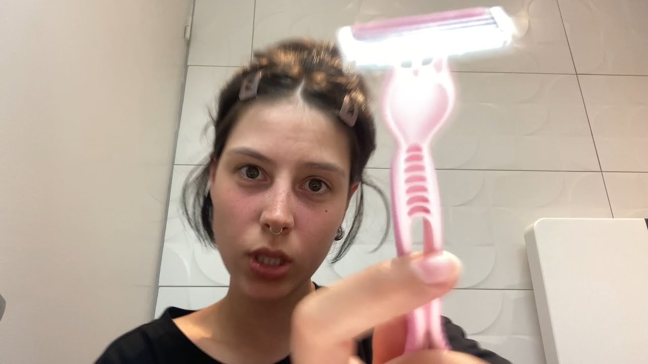 you're a popstar (& late to your own concert) asmr - fast paced, chaotic