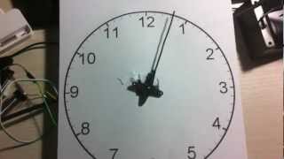 clock using a servo motor