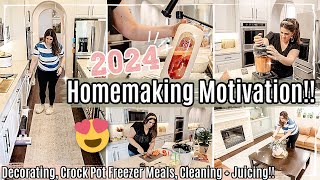 NEW YEAR HOMEMAKING &amp; CLEAN WITH ME 2024 :: Crock Pot Recipes, Juicing, Decorating &amp; Cleaning