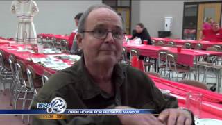 Gathering held to remember retired Goshen schools mascot