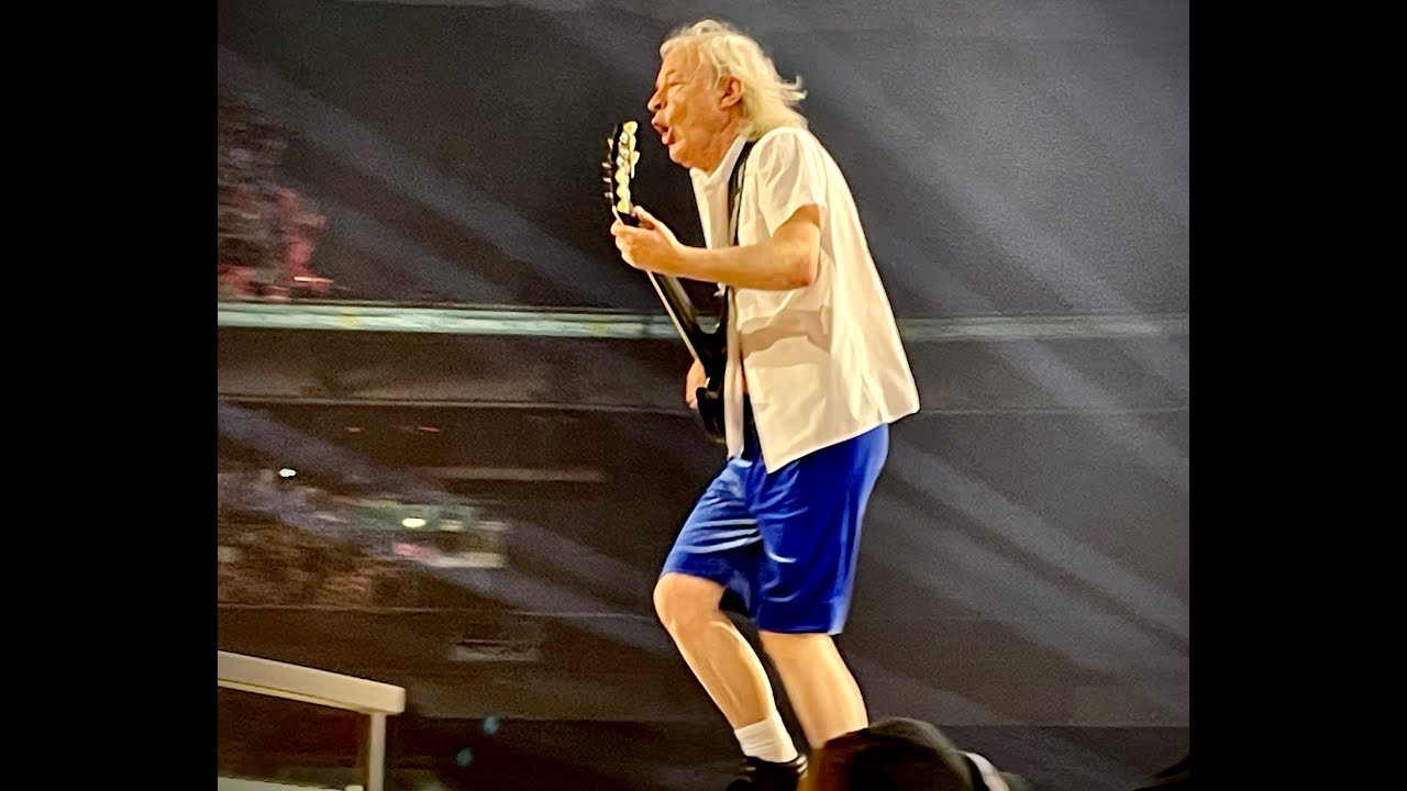 AC/DC Let There be Rock - Live - London / Wembley 07/07/24 (Front ...