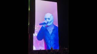Interpreter doing sign language for Slipknot at Welcome to Rockville 2021
