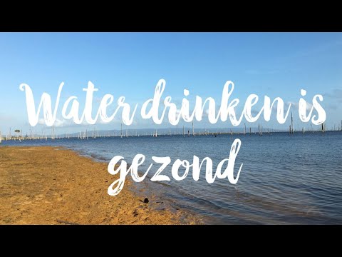 Video: Drinkwater Voor Het Slapengaan: Is Het Gezond?