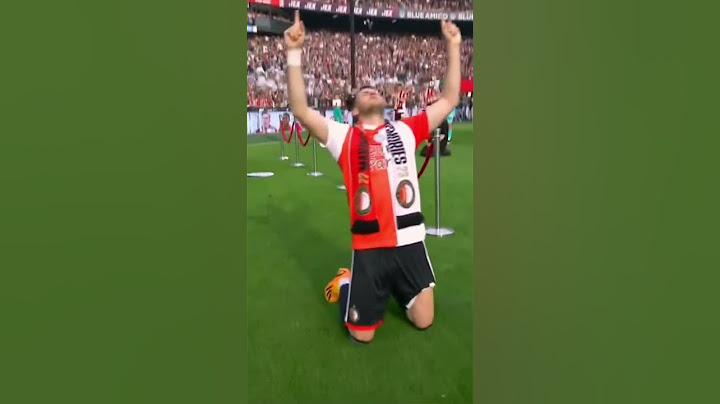Santiago Giménez, ovacionado como los grandes en el festejo del Feyenoord #Shorts | ESPN Deportes