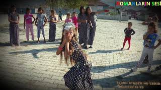 Roman Sevenler Maymun Gibisin Maymun Şarkisini Birde Kuçuk Fistiktan Izleyelim Showunu