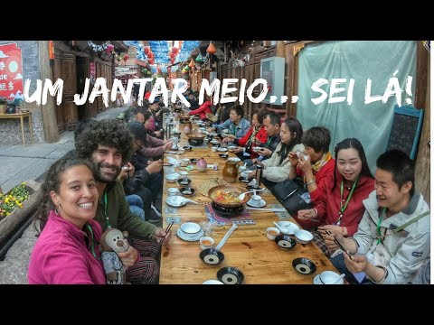 Um jantar meio doido em Lijiang (China)