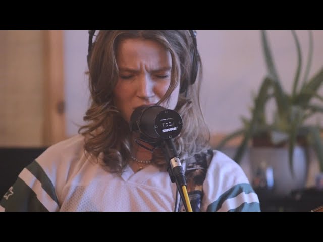 Avery Friedman - Finger Painting (Live Studio Session)