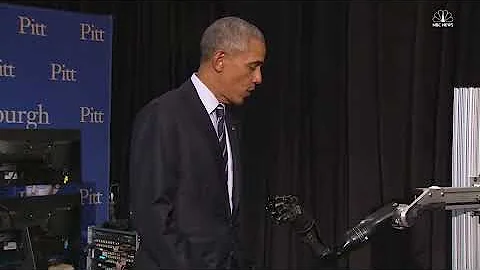 Nathan Copeland shakes Barack Obama's hand with Bl...