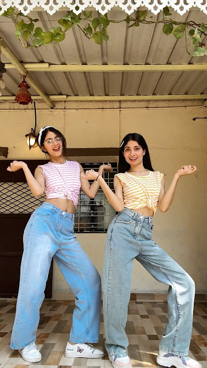 Agar tum kaho..!🌸🌼 #youtubeshorts #dance #shortvideo #bollywood #trending #song #love #viralvideo