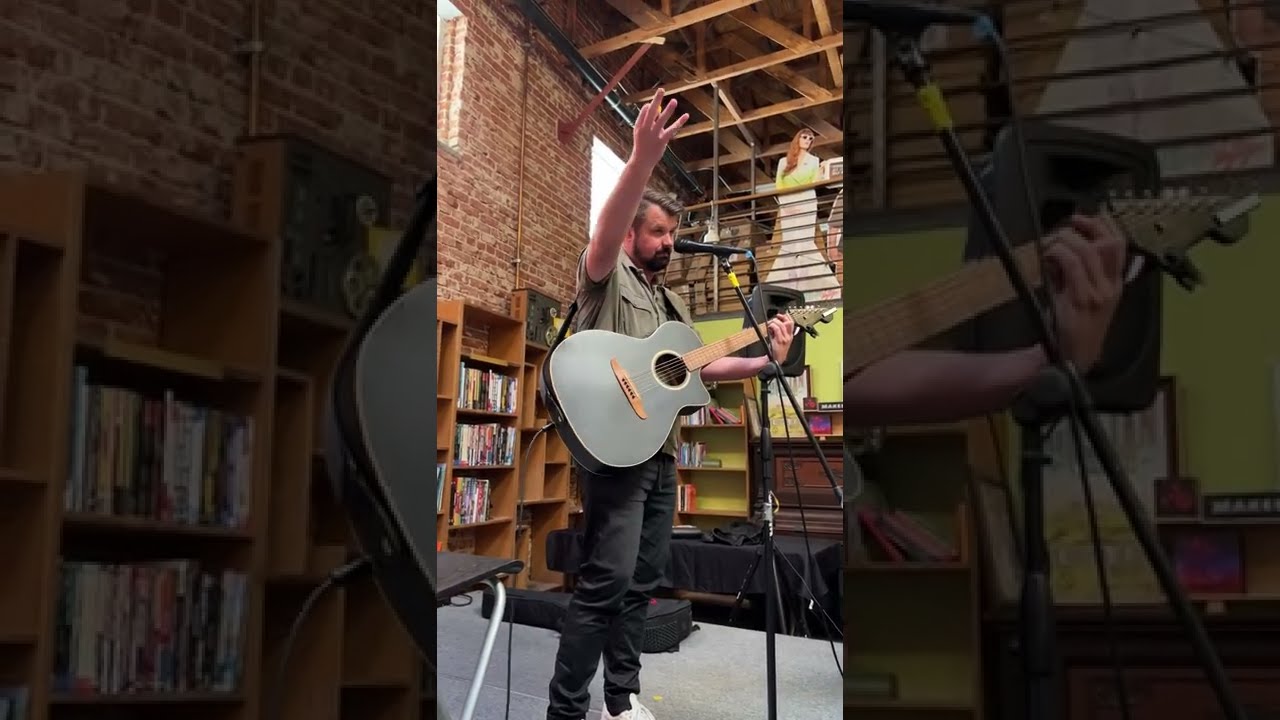 Silverstein LIVE Acoustic Set @ Fingerprints Music [4K] | 5.8.2022