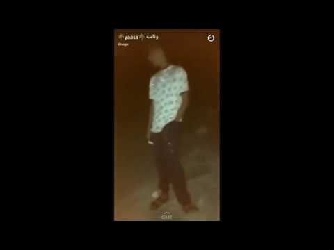 شاب تحدوه أخوياه يرقا أعلى قمة جبل بالطائف فحصلت المفاجئه الغير متوقعه