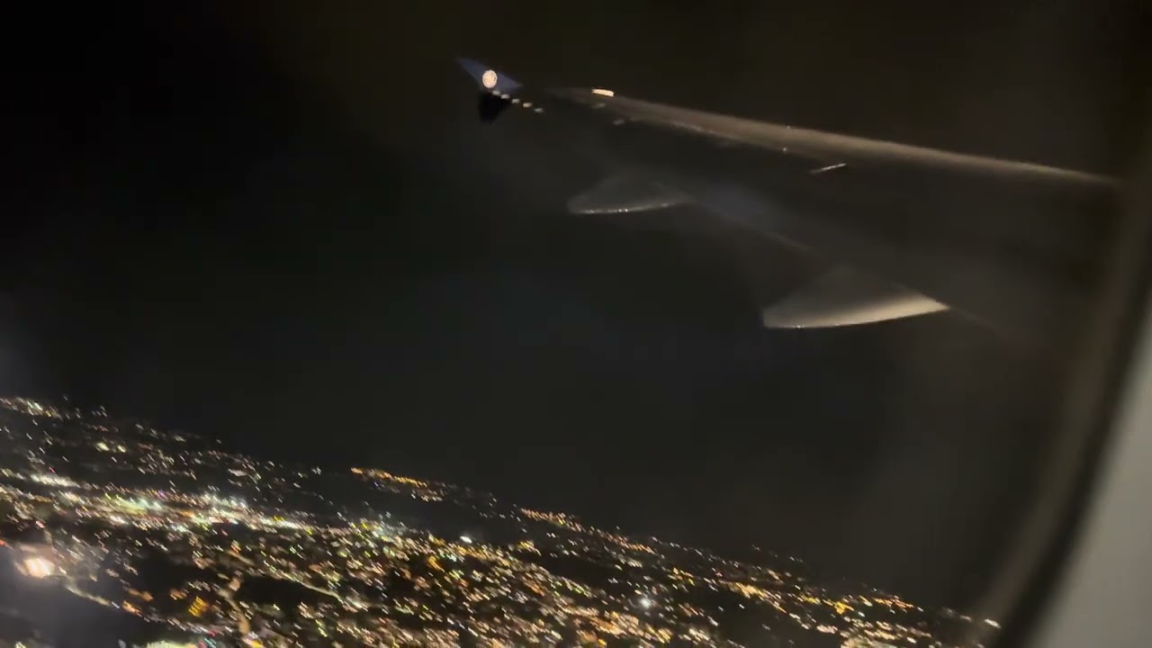 Taking off into the night, with the Mediterranean sparkling beneath us/きらめく地中海の夜景を背に、いざテイクオフ✨✈️