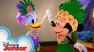 Happy Helpers Hula Dance  | Mickey Mornings | Mickey Mouse Roadster Racers | Disney Junior