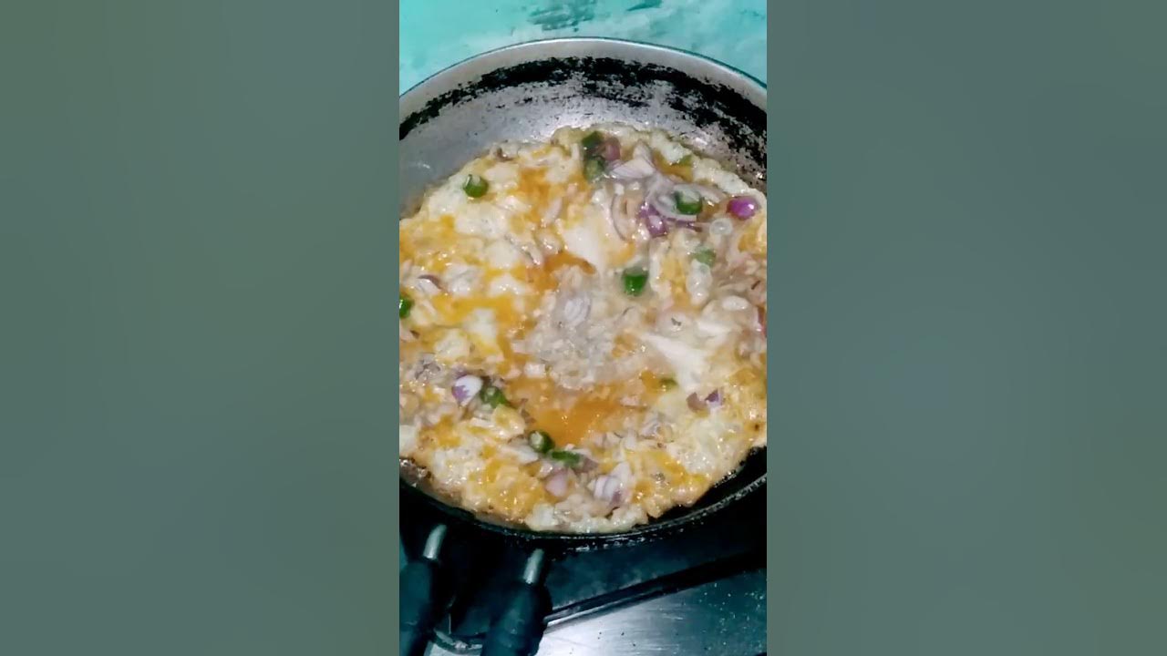 EGG OMELETTE MAKING RECIPE COOKING VIDEO - YouTube