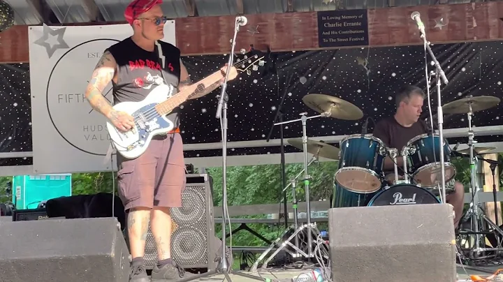 Peter Head and The Pitchfork Militia, Rosendale St...