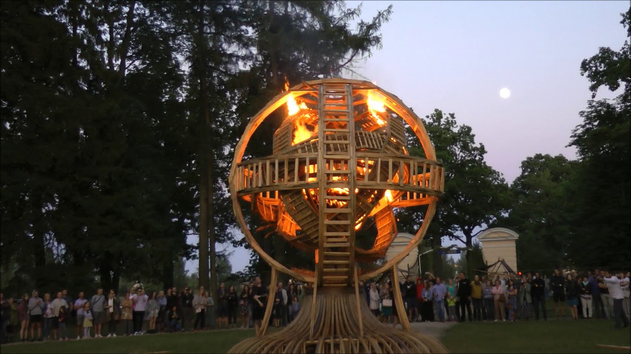 "Armillary Sphere" - Firesculpture by Jordi NN 20190615